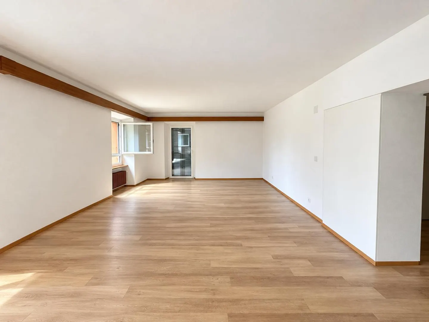 Biasca | 4 pièces, 90m² | DISPONIBLE À PARTIR DU 1er NOVEMBRE - Photo 3 sur 15