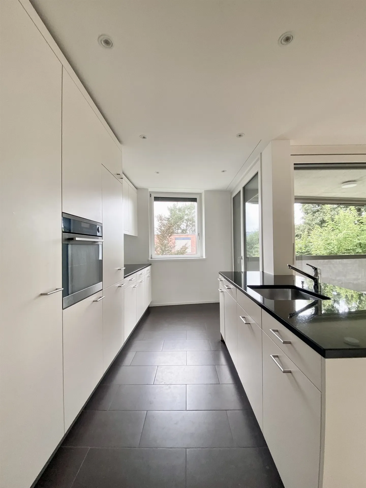 Modernes Apartment in Riehen - Foto 2 von 4