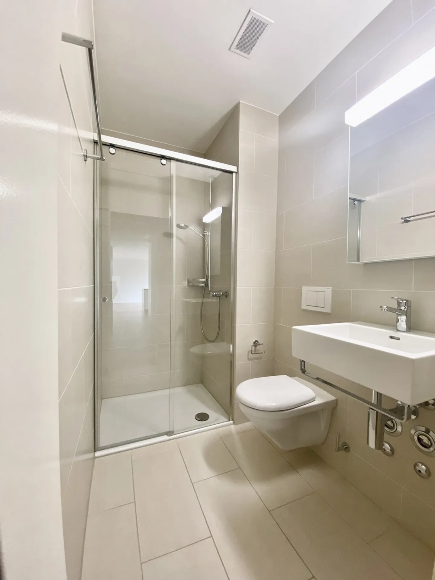 Modernes Apartment in Riehen - Foto 4 von 4