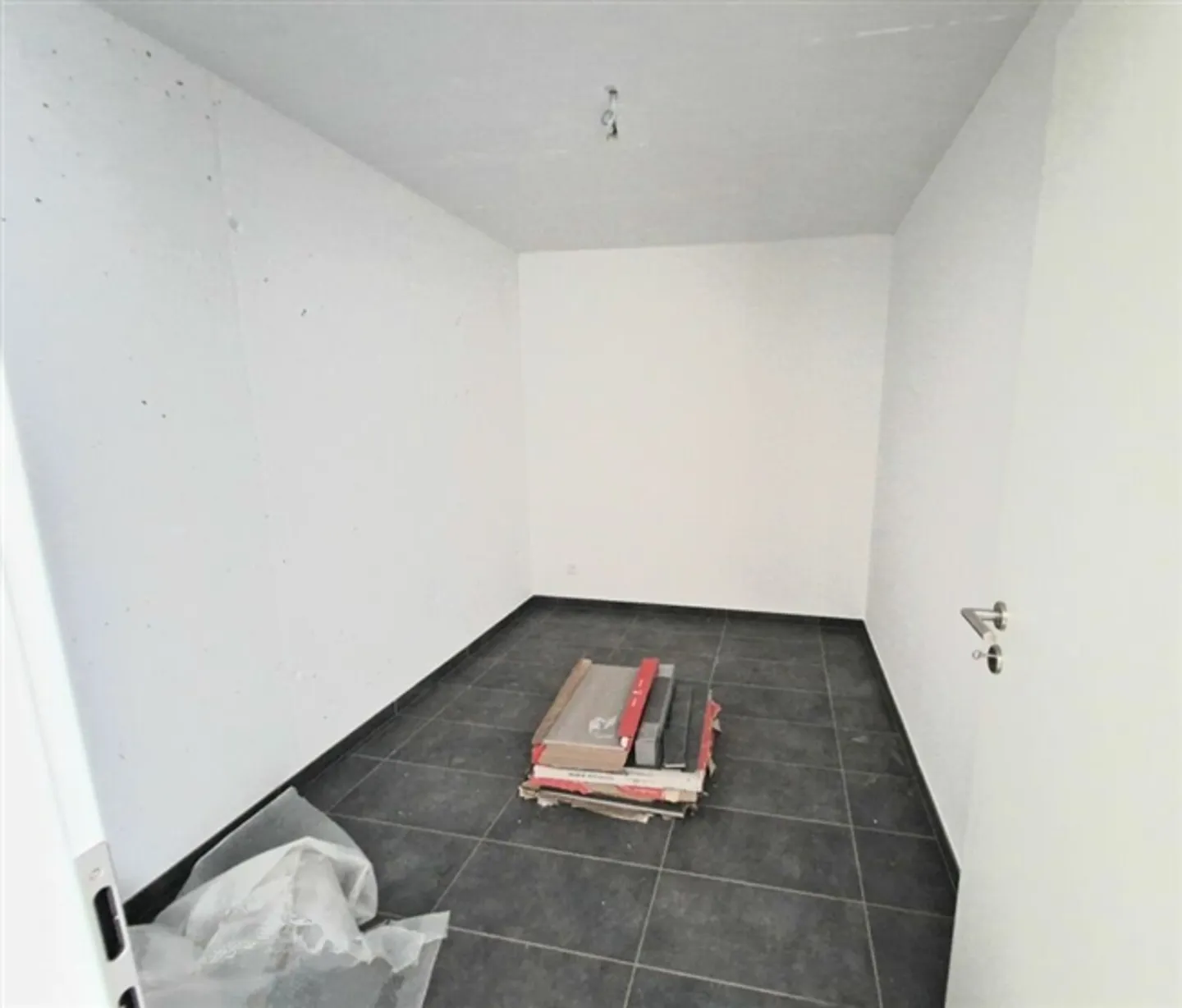 FOR SALE IN CUGNASCO - NEW 5.5-ROOM SINGLE-FAMILY HOUSE WITH PRIVATE GARDEN - Photo 8 of 20