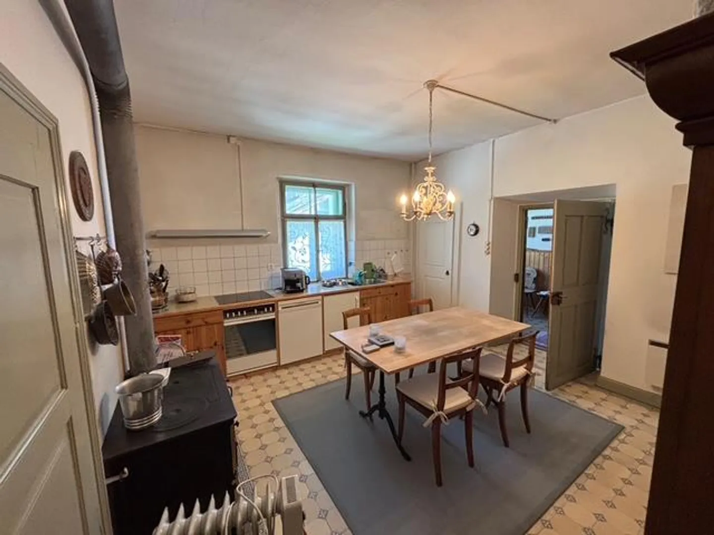 Appartamento elegante di 4,5 stanze - Foto 2 di 14