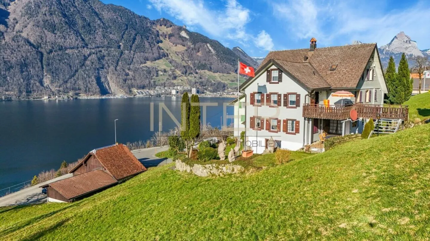 Un lieu de rêve : Propriété historique avec vue sur le lac, intimité et réserve foncière - Photo 4 sur 21