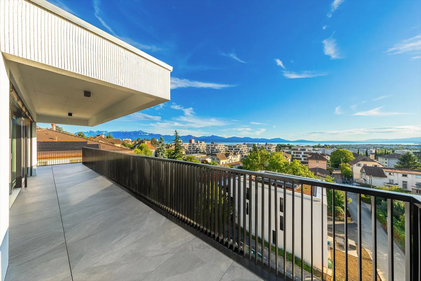 Magnificent 4-room penthouse with panoramic views in Prilly - Photo 11 of 13