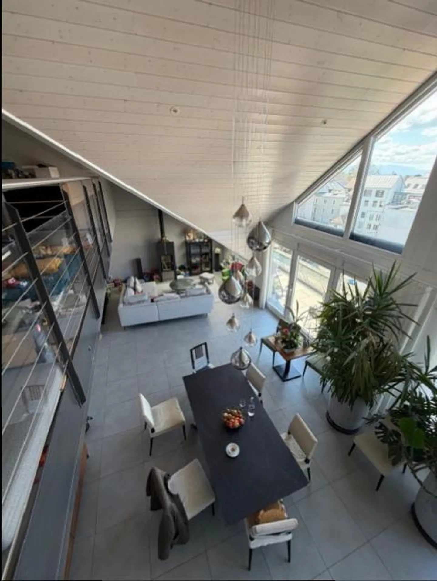 Ultimo piano 6.5 stanze - Foto 1 di 13