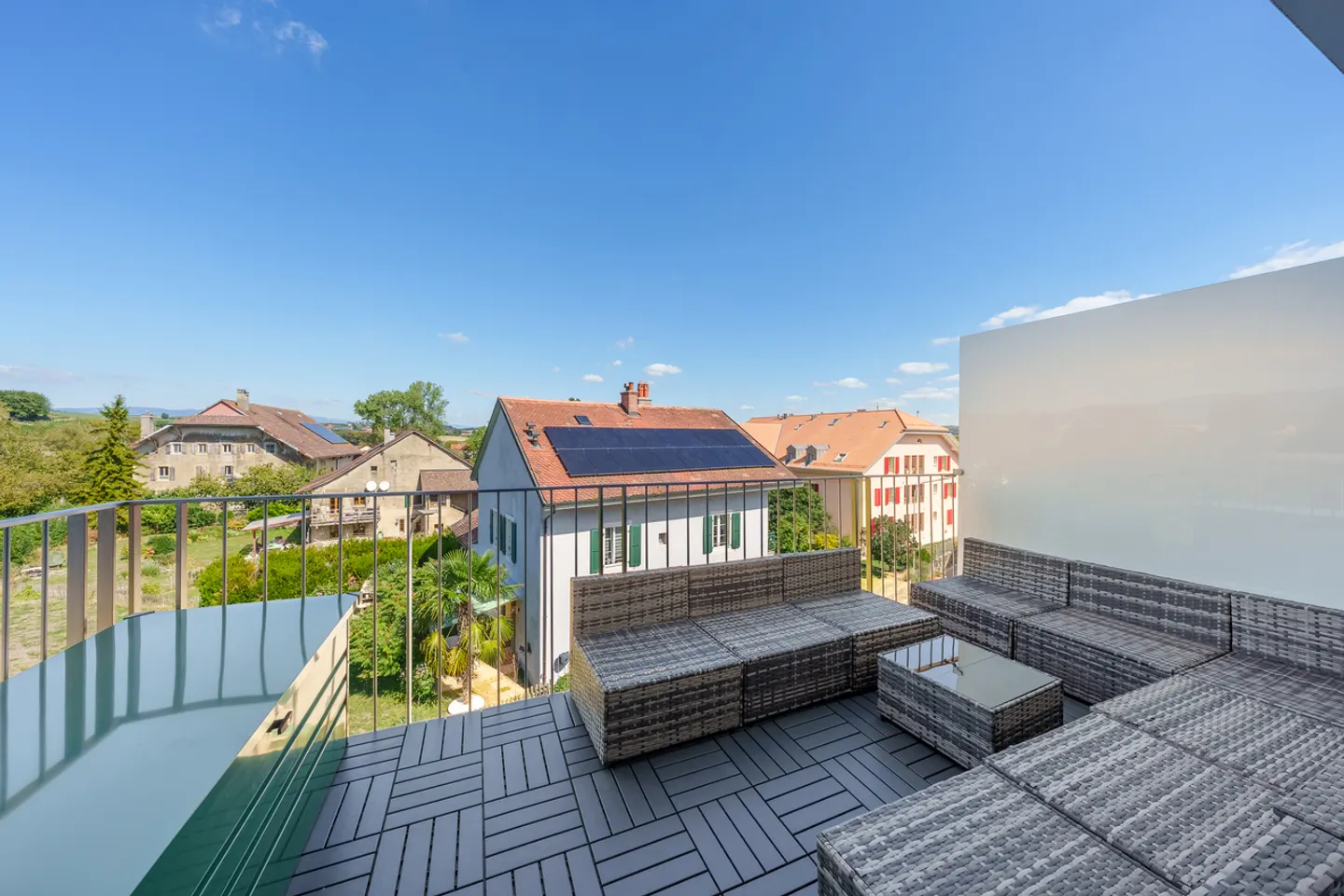 Charmante 2,5-Zimmer-Wohnung in einem vollständig renovierten Bauernhaus - Foto 6 von 32