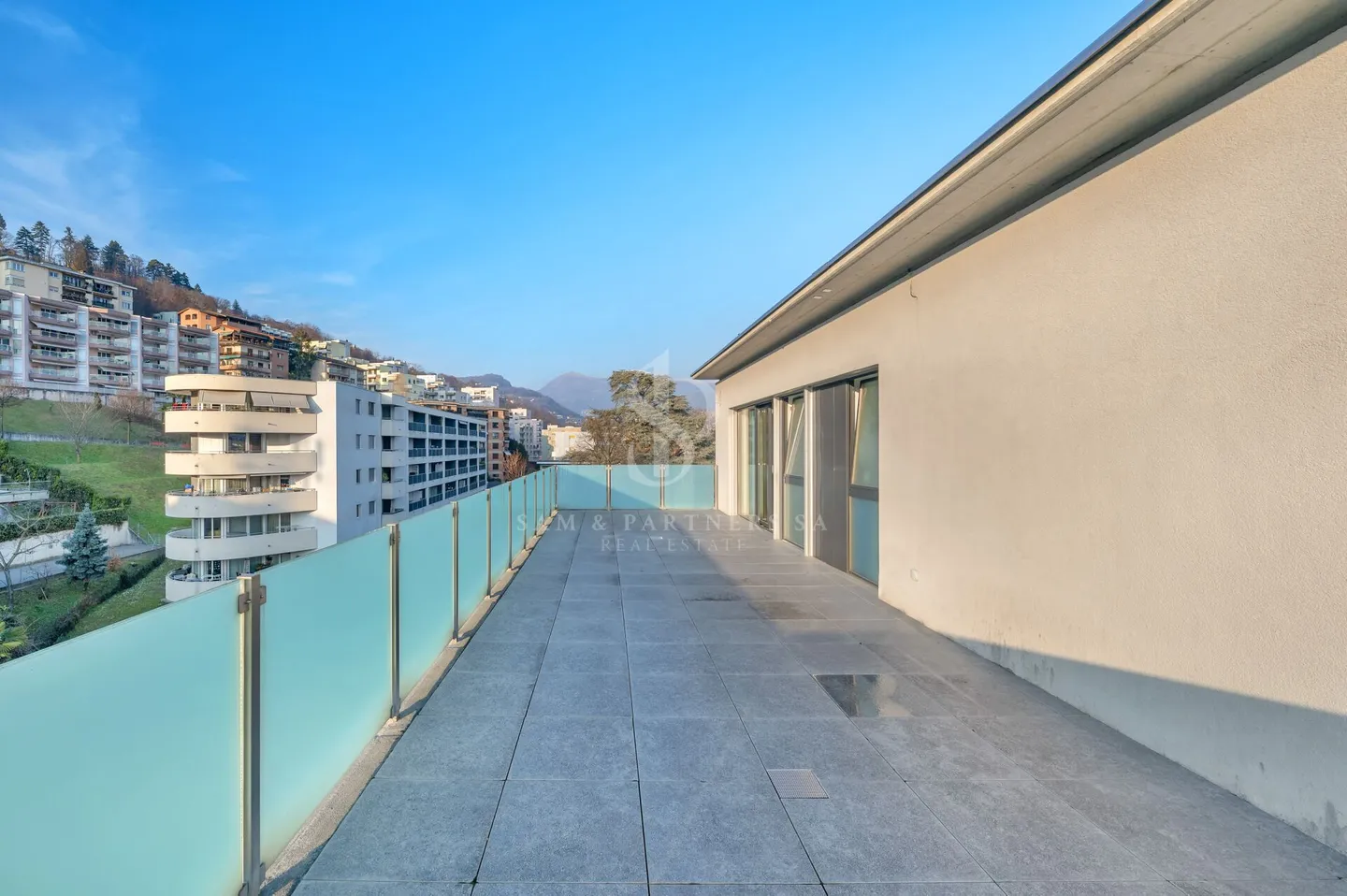 Sonnige Penthouse in der Stadt - Foto 5 von 17