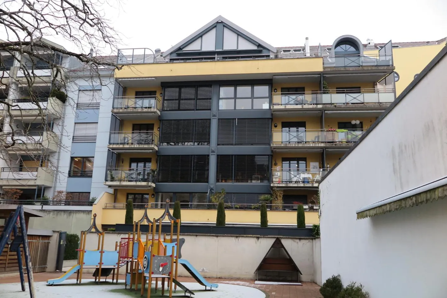 Ultimo piano 6.5 stanze - Foto 7 di 13