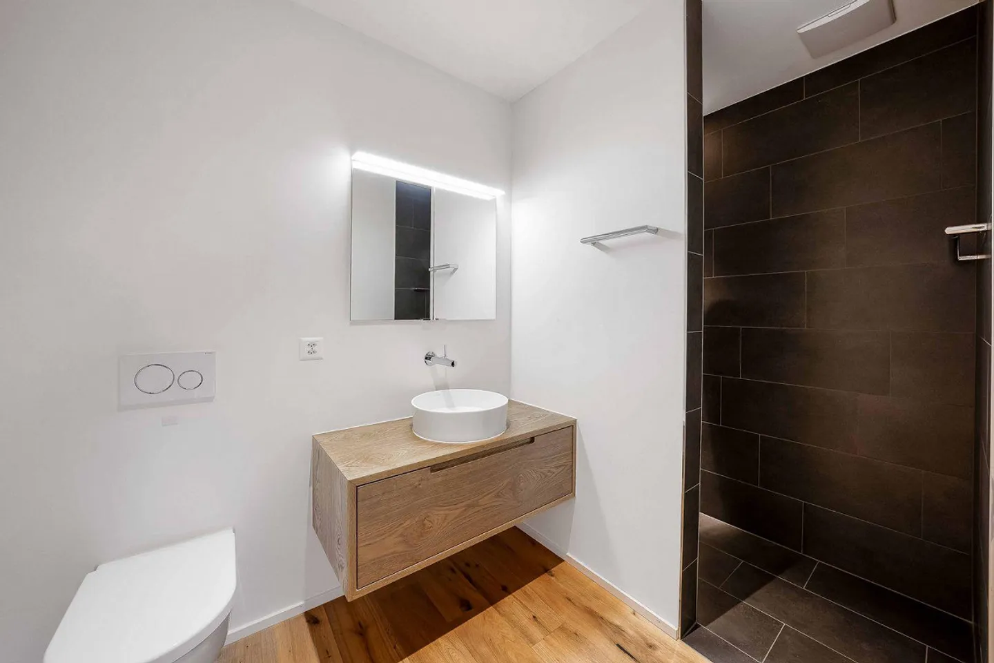 2.5 Room Apartment - Photo 9 of 13