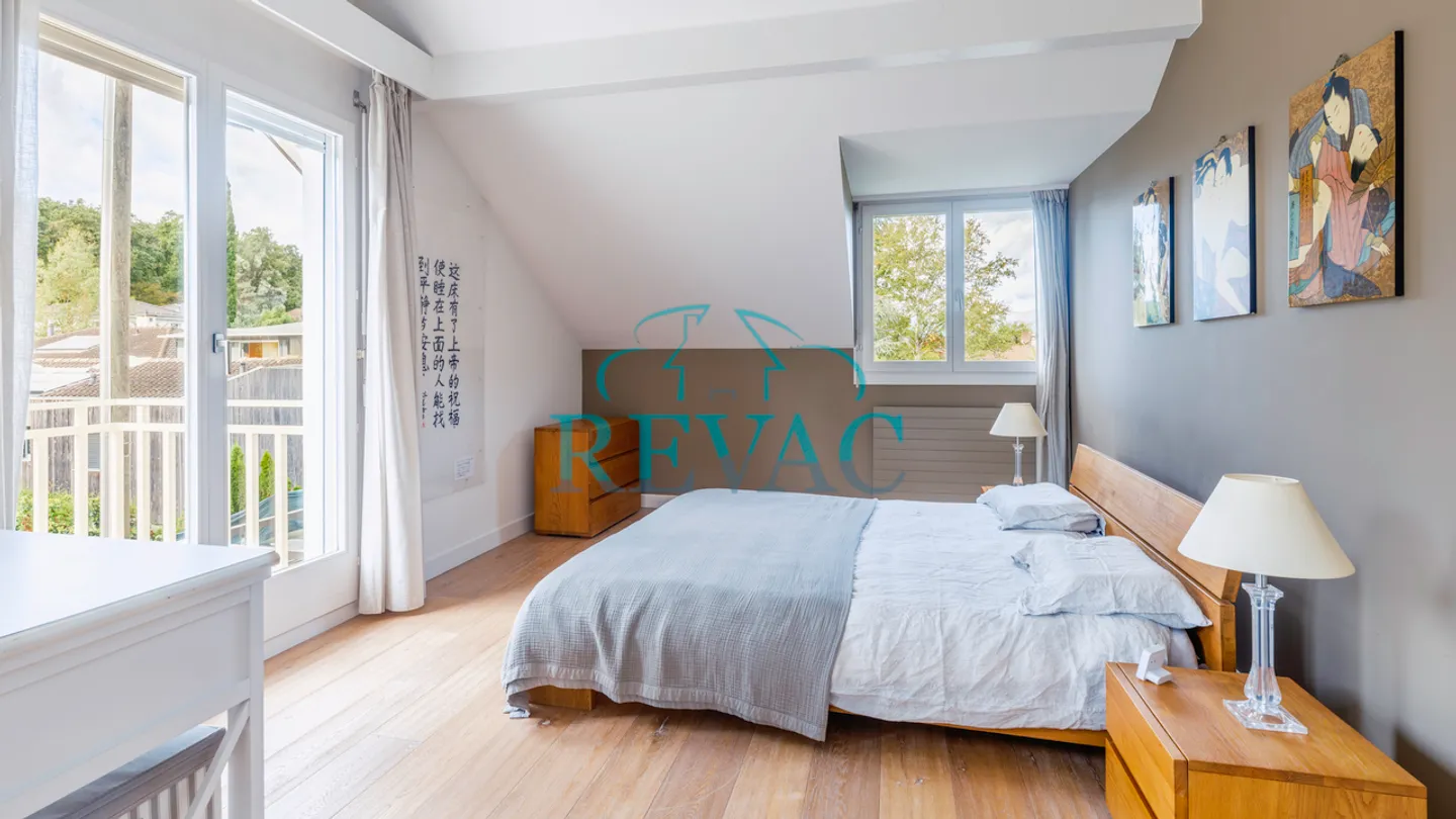 6-room House - Photo 6 of 10