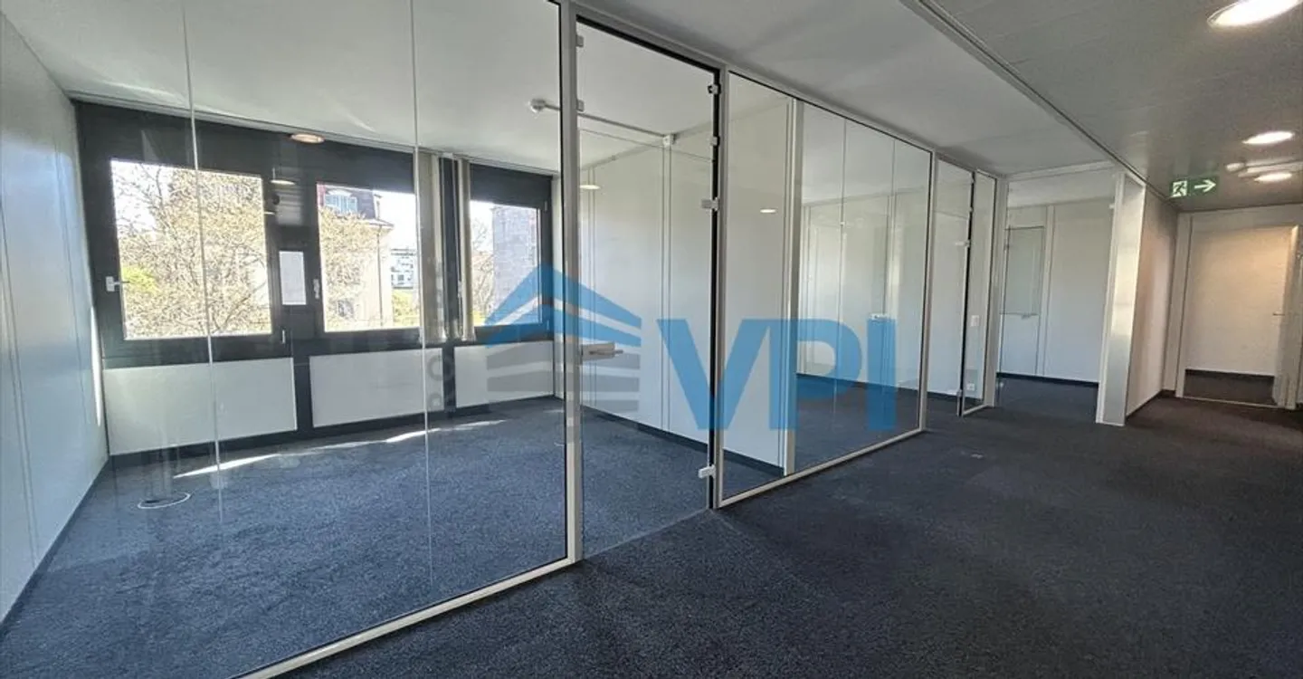 Spazio ufficio in affitto - Foto 2 di 9