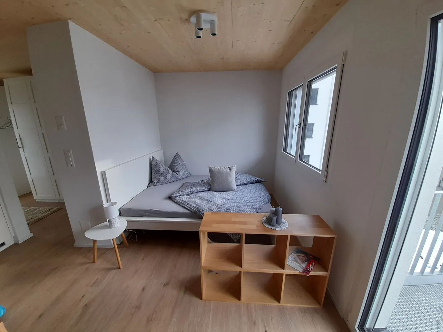 Charmant appartement meublé avec balcon dans une petite résidence - Photo 4 sur 6