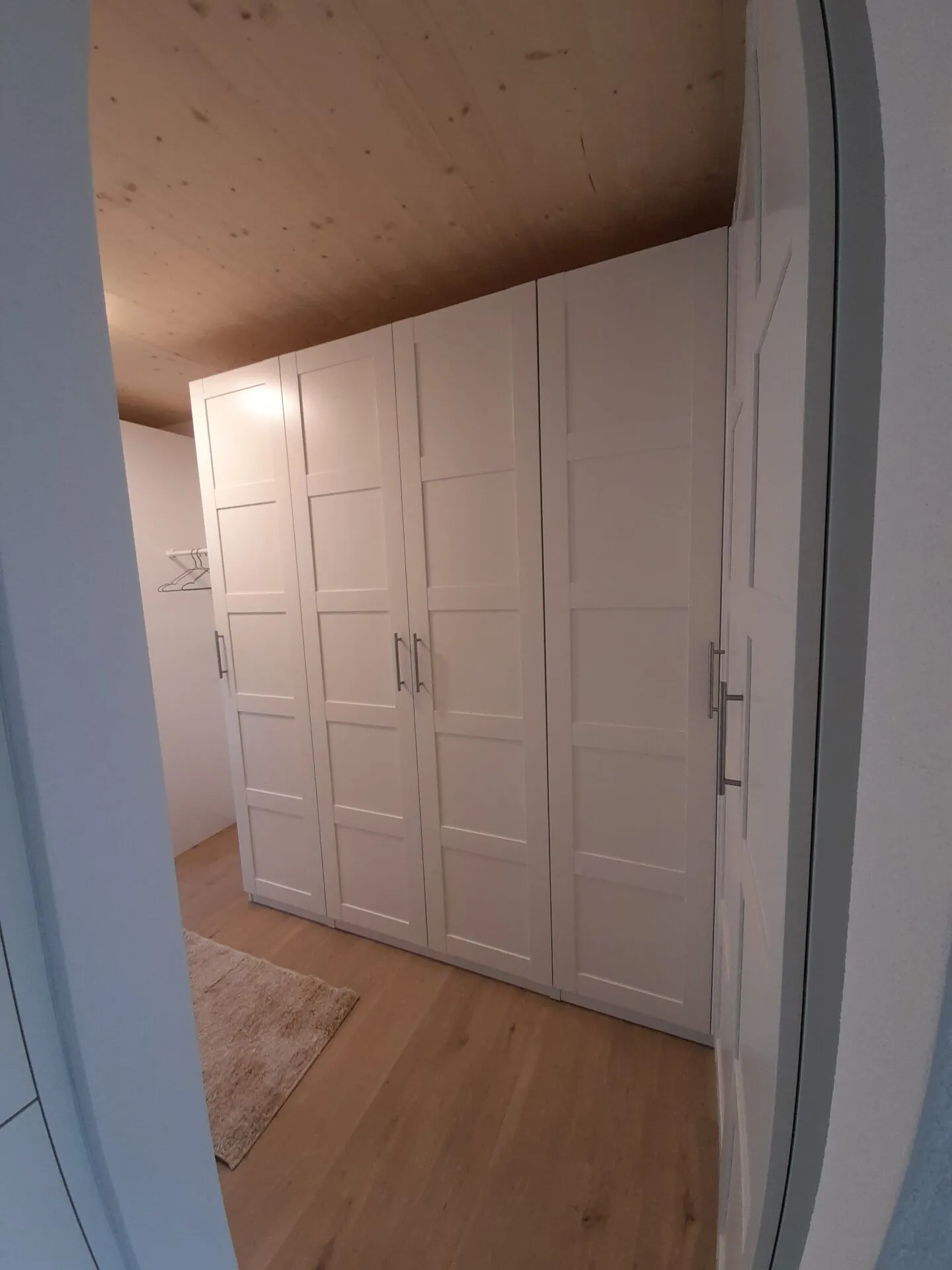 Charmant appartement meublé avec balcon dans une petite résidence - Photo 5 sur 6