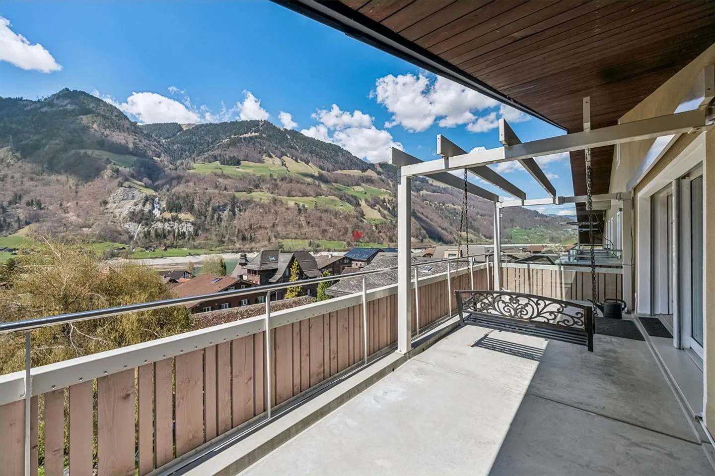 Maisonette rénovée avec vue sur le lac - Photo 7 sur 12
