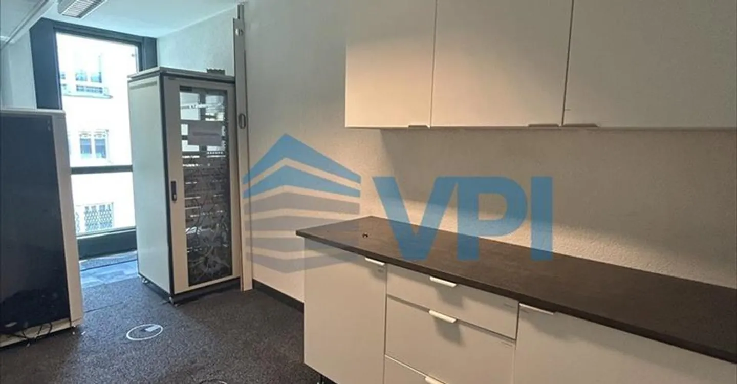 Spazio ufficio in affitto - Foto 7 di 9