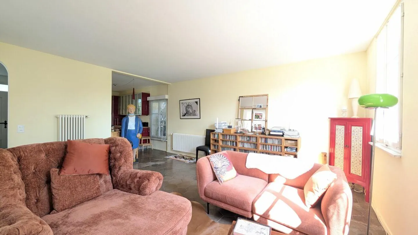 Charmantes Haus mit Wintergarten und Blick auf die Berge - Foto 5 von 15