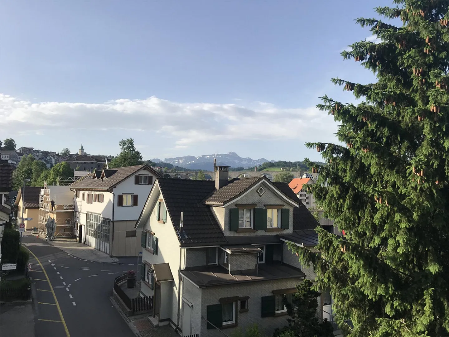 3.5 Room Apartment - Photo 2 of 6