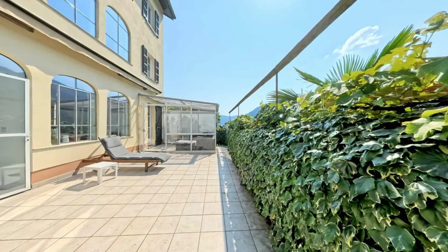 Charmantes Haus mit Wintergarten und Blick auf die Berge - Foto 14 von 15