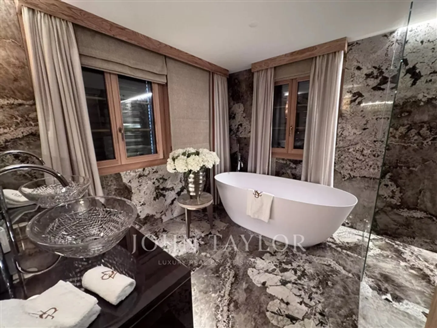 «Neu gebautes modernes Chalet in Gstaad» - Foto 11 von 20