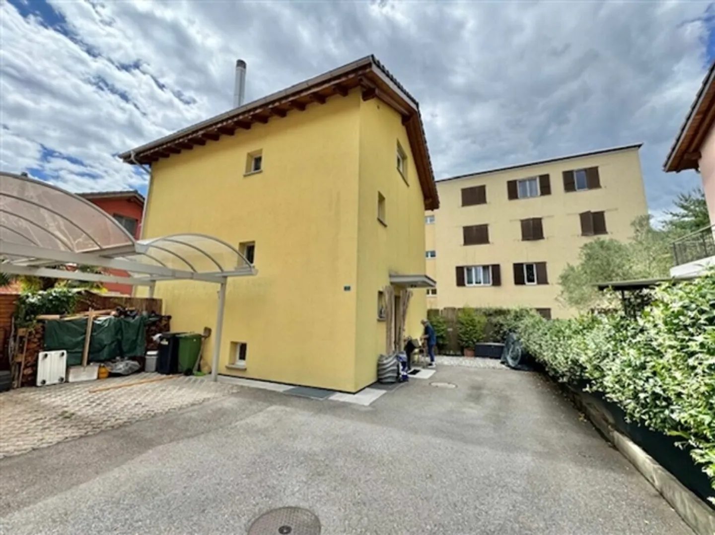 À VENDRE À LAVERTEZZO PIANO - MAISON INDIVIDUELLE SPACIEUSE DE 5,5 PIÈCES - Photo 3 sur 20