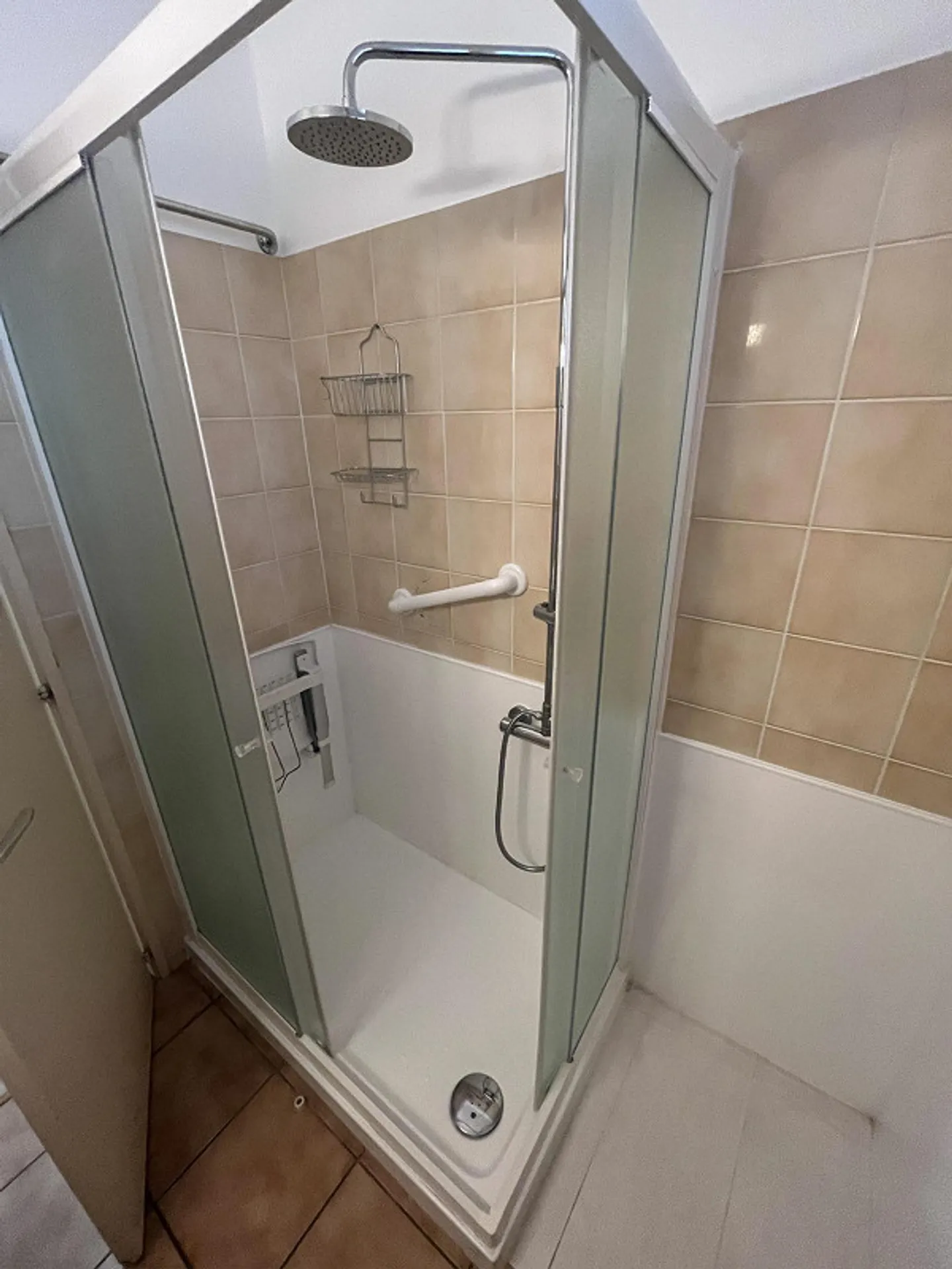 Quiet 2.5-room apartment in Agno / Second home possible - Photo 6 of 9