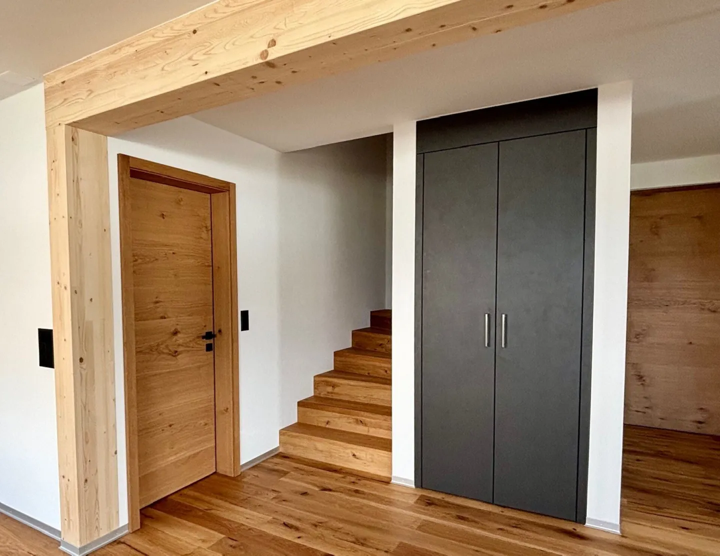First occupancy with style: Single-family house new construction in Valais, top equipment - Photo 4 of 9