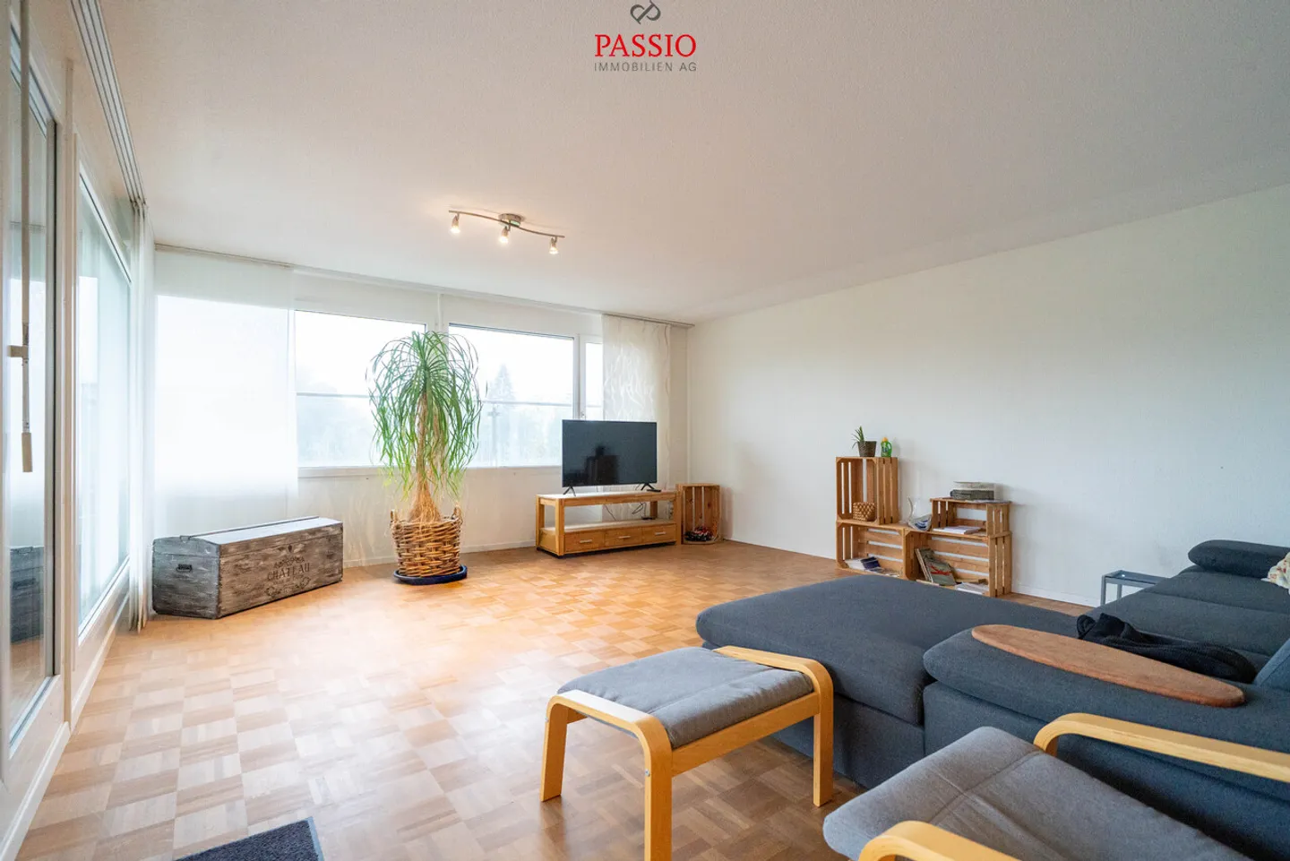 Appartamento con terrazza di 5,5 stanze con giardino e vista panoramica - Foto 4 di 21