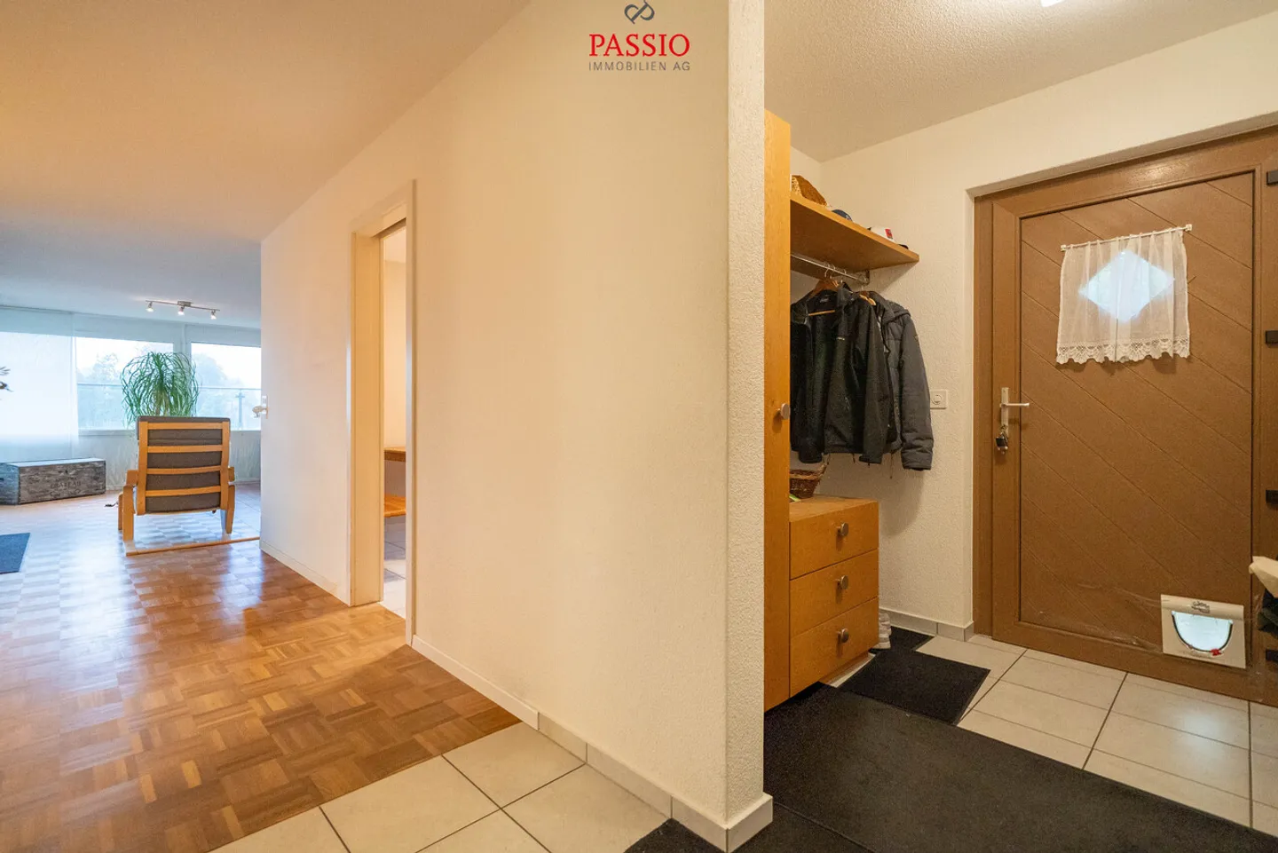 Appartamento con terrazza di 5,5 stanze con giardino e vista panoramica - Foto 8 di 21