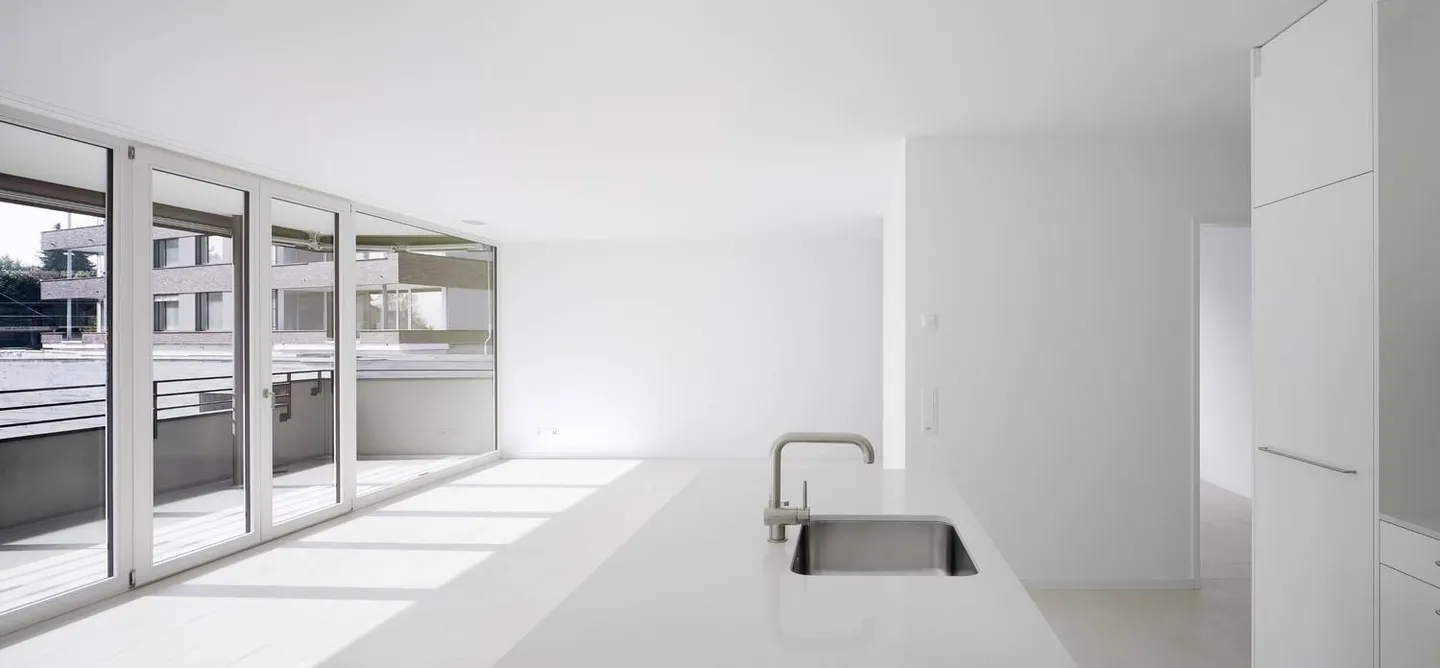 Vivre moderne avec un grand espace extérieur - Photo 2 sur 7