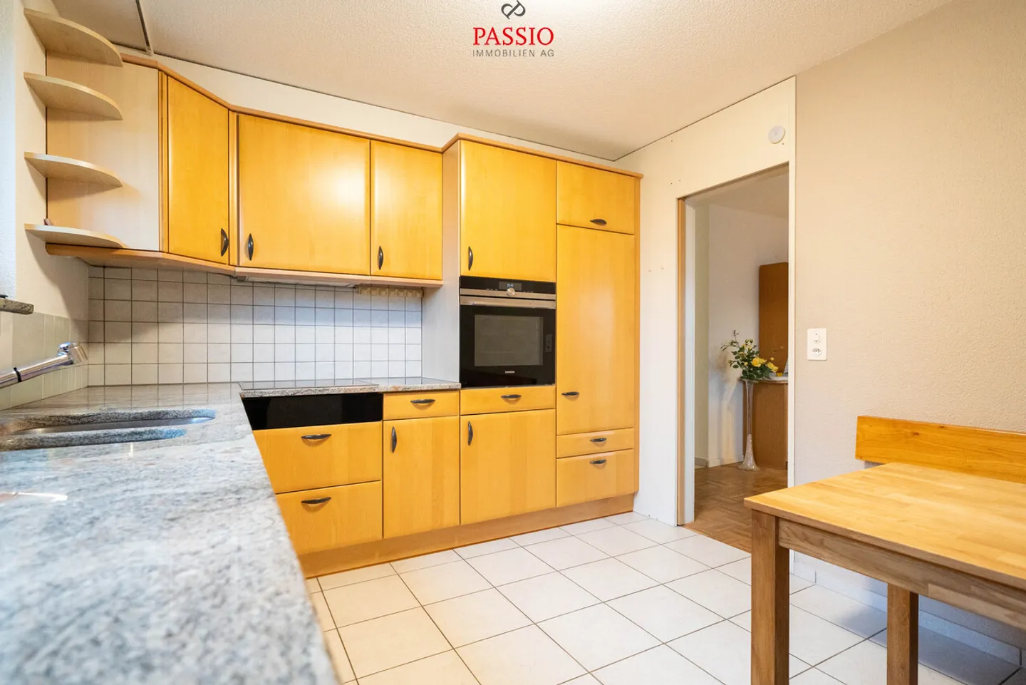 Appartamento con terrazza di 5,5 stanze con giardino e vista panoramica - Foto 10 di 21