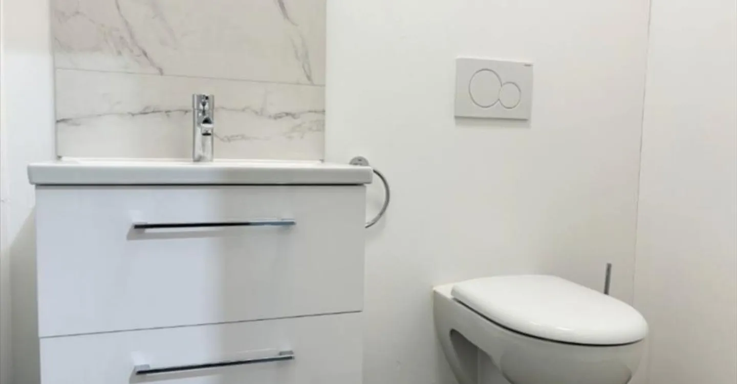 Edificio ad uso misto in affitto - Foto 6 di 10