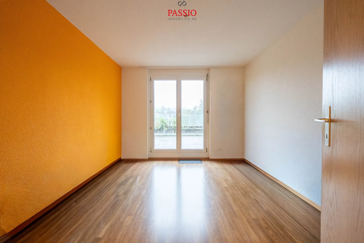 Appartamento con terrazza di 5,5 stanze con giardino e vista panoramica - Foto 15 di 21