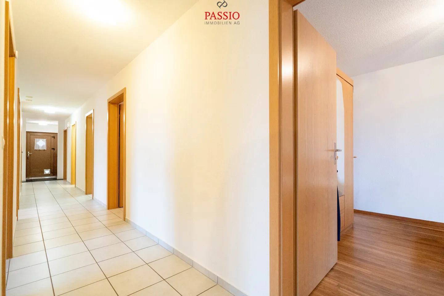 Appartamento con terrazza di 5,5 stanze con giardino e vista panoramica - Foto 18 di 21