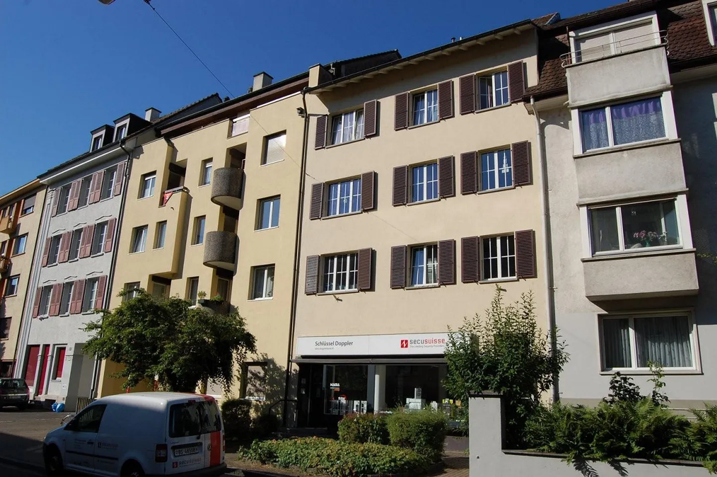 Large 3-room apartment in the Lehenmatt district - Photo 1 of 8