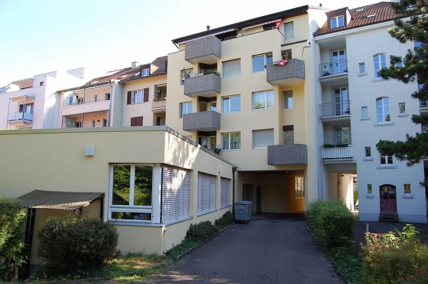 Large 3-room apartment in the Lehenmatt district - Photo 2 of 8