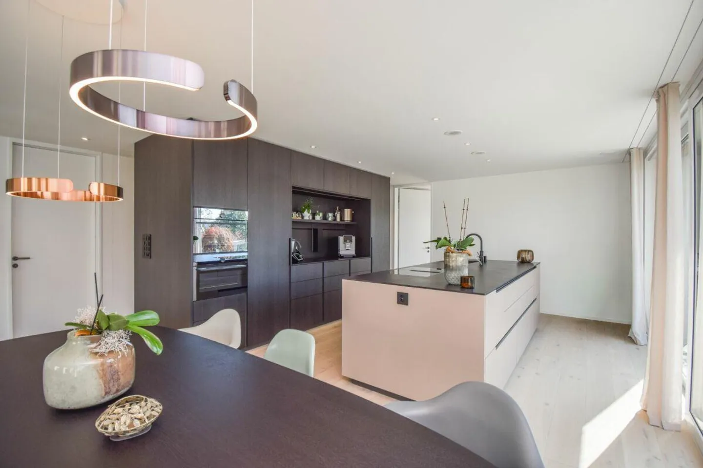 Luxurious 4.5-room penthouse apartment with idyllic views of greenery - Photo 13 of 28