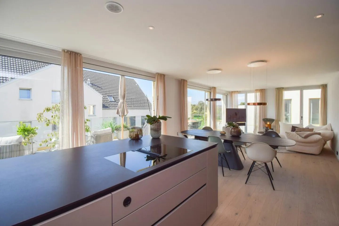Luxurious 4.5-room penthouse apartment with idyllic views of greenery - Photo 15 of 28
