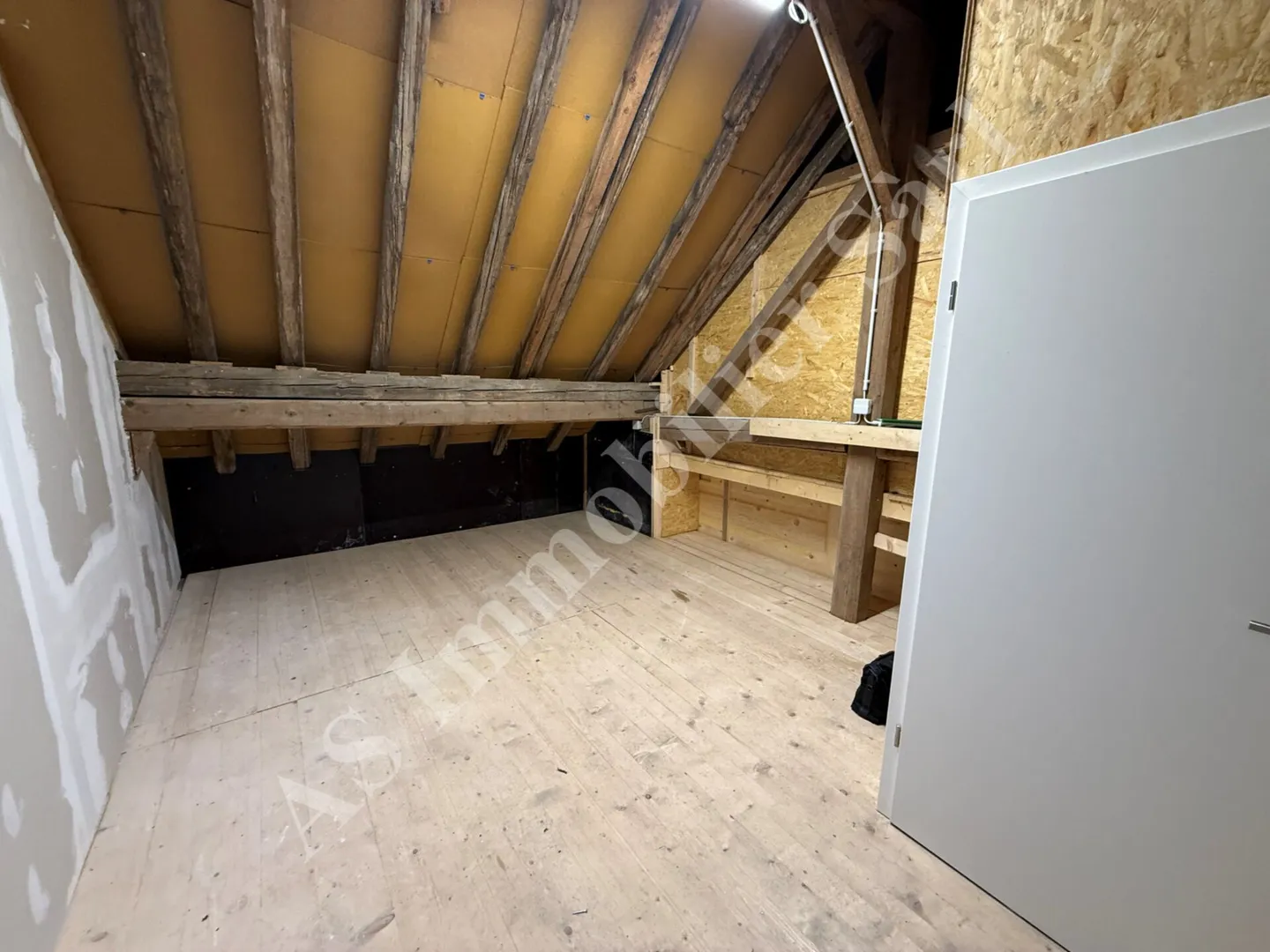 Zu vermieten in Forel - 2 Lagerräume - Foto 2 von 4