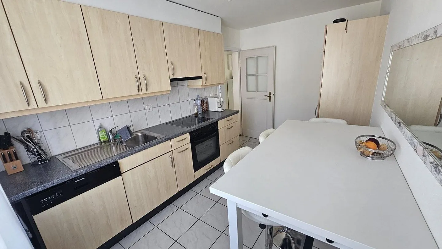 Large 3-room apartment in the Lehenmatt district - Photo 5 of 8