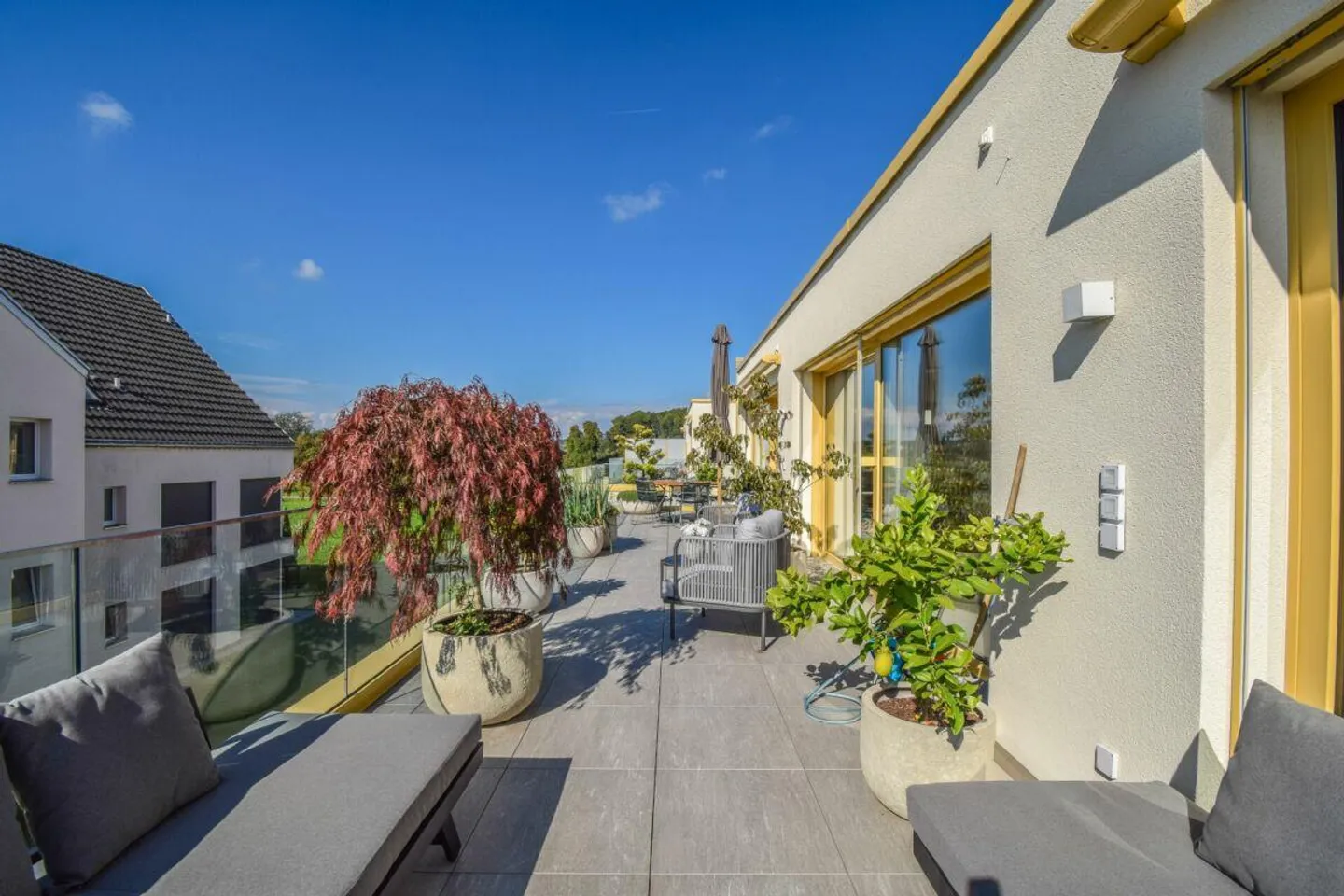 Luxurious 4.5-room penthouse apartment with idyllic views of greenery - Photo 26 of 28
