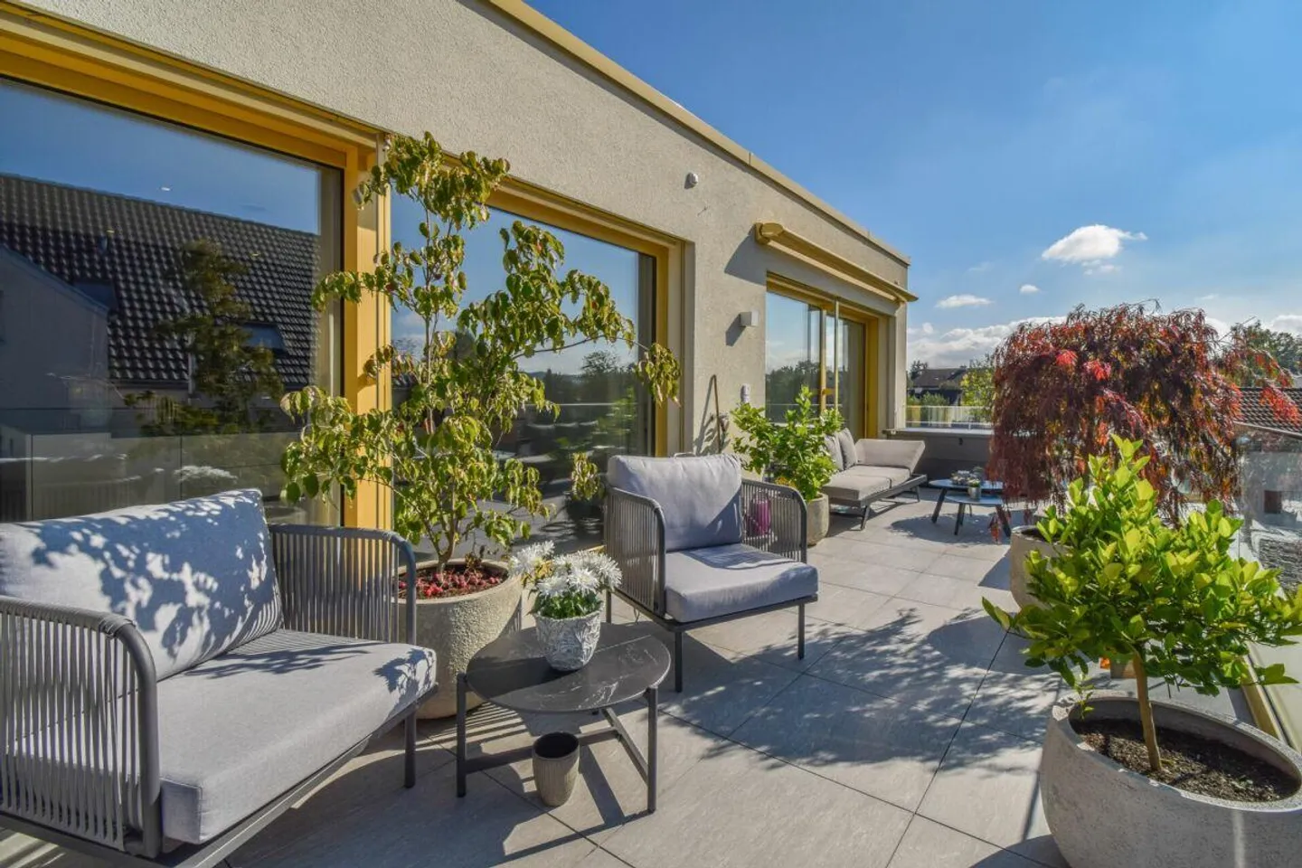 Luxurious 4.5-room penthouse apartment with idyllic views of greenery - Photo 27 of 28