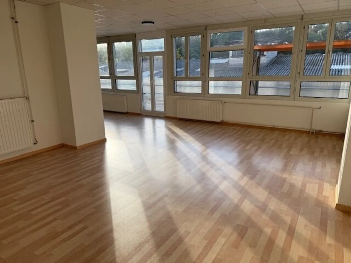 Vivre avec vue et grande terrasse - Photo 2 sur 9