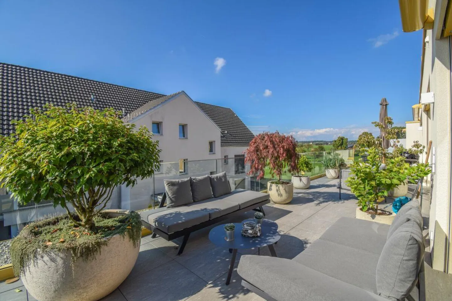 Luxurious 4.5-room penthouse apartment with idyllic views of greenery - Photo 28 of 28