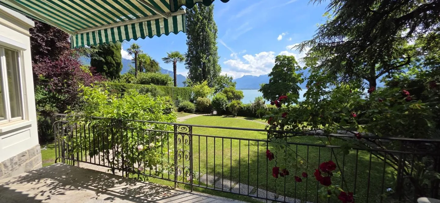 Appartement au bord du lac - Photo 1 sur 13