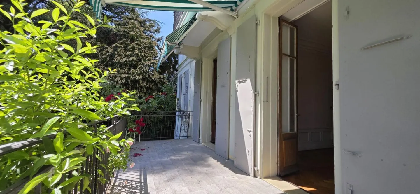 Appartement au bord du lac - Photo 9 sur 13