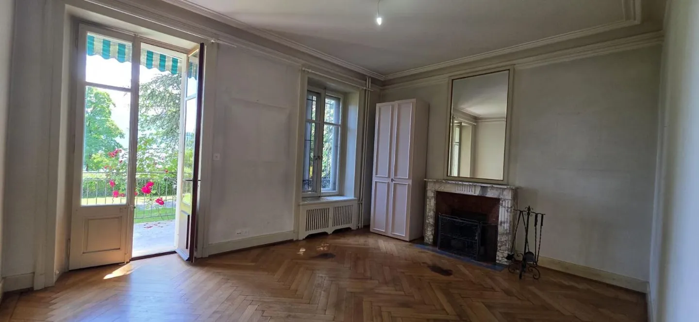 Appartement au bord du lac - Photo 11 sur 13
