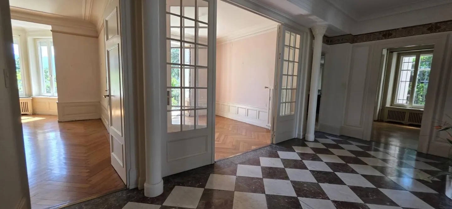 Appartement au bord du lac - Photo 12 sur 13