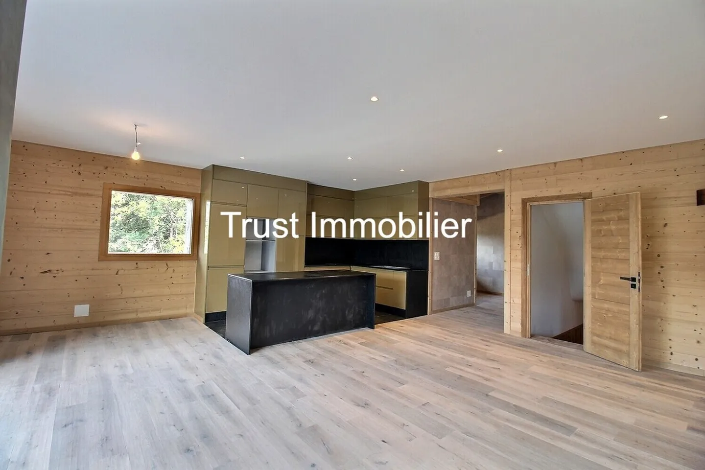 Chalet rénové avec vue montagne - Photo 3 sur 16