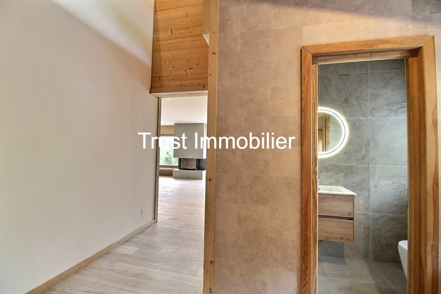 Chalet rénové avec vue montagne - Photo 8 sur 16