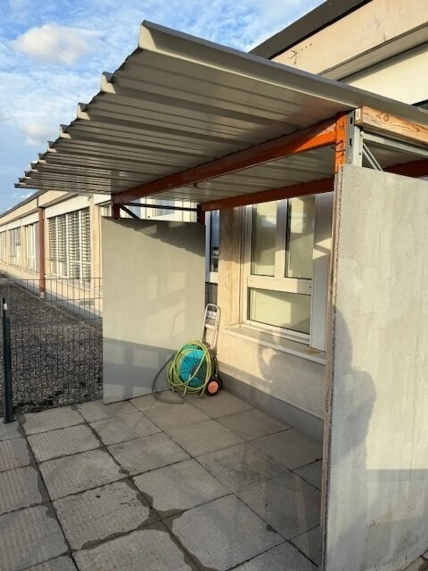 Vivre avec vue et grande terrasse - Photo 8 sur 9