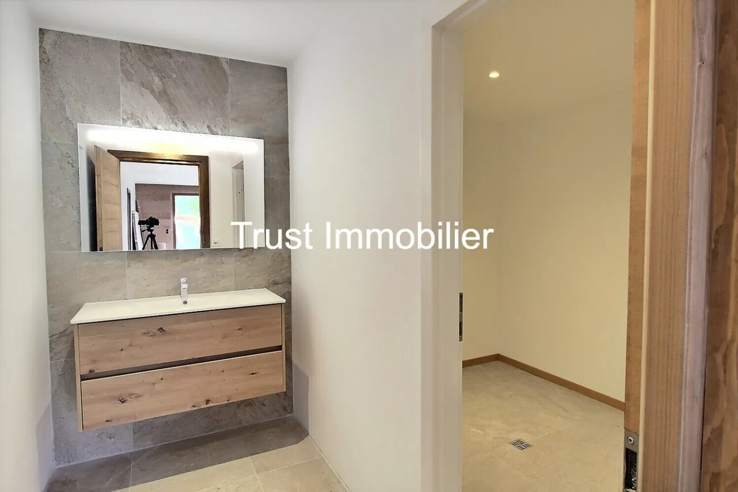 Chalet rénové avec vue montagne - Photo 10 sur 16